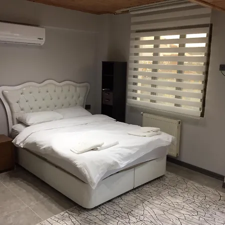 מלון Sakiz Tiny House & אורלה