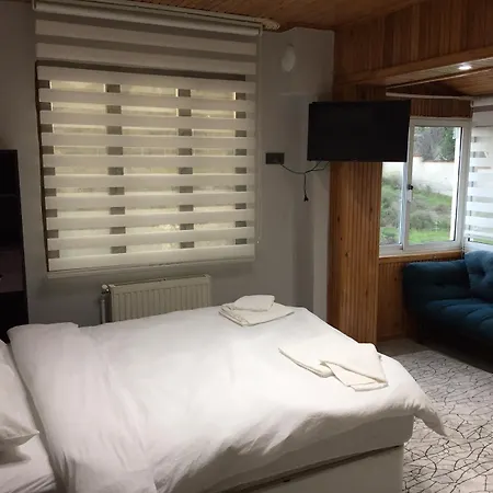 מלון Sakiz Tiny House & אורלה