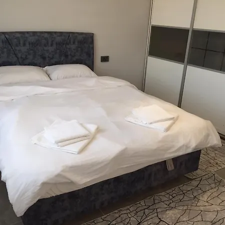 Sakiz Tiny House & * אורלה