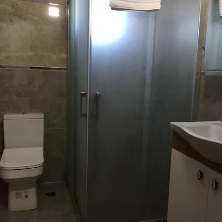 Sakiz Tiny House & אורלה